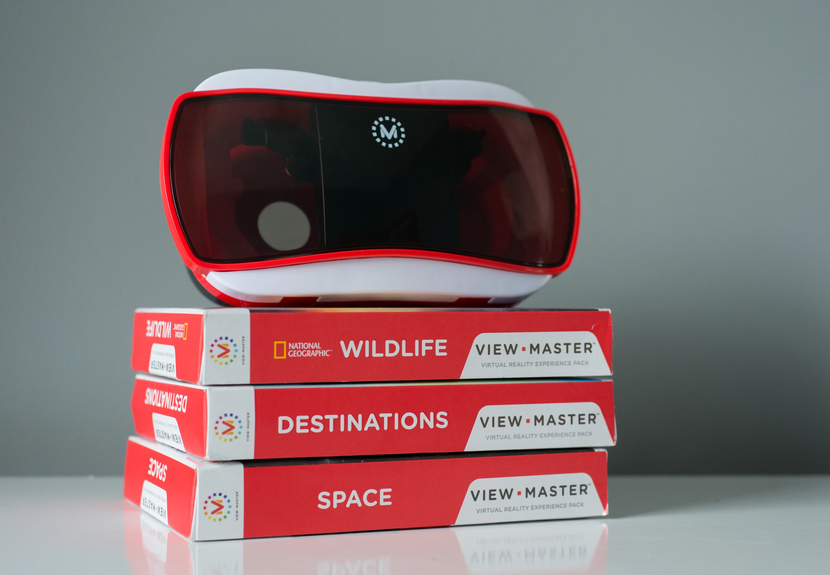 The Mattel View-Master VR with the Wildlife, Destinations, and Space experience packs