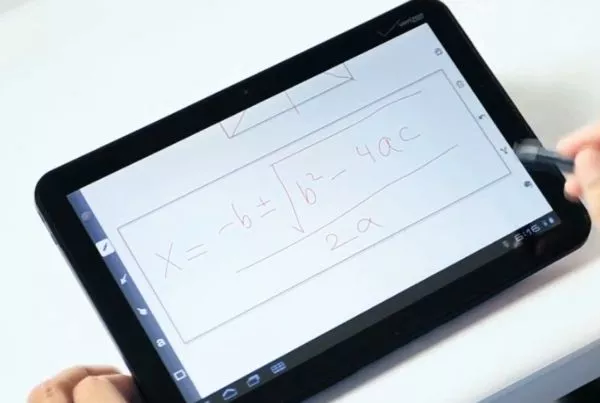 The maXStylus active stylus works with Android 4.0 and Windows 8, offering a 1mm stylus tip, and simultaneous finger and stylus operation