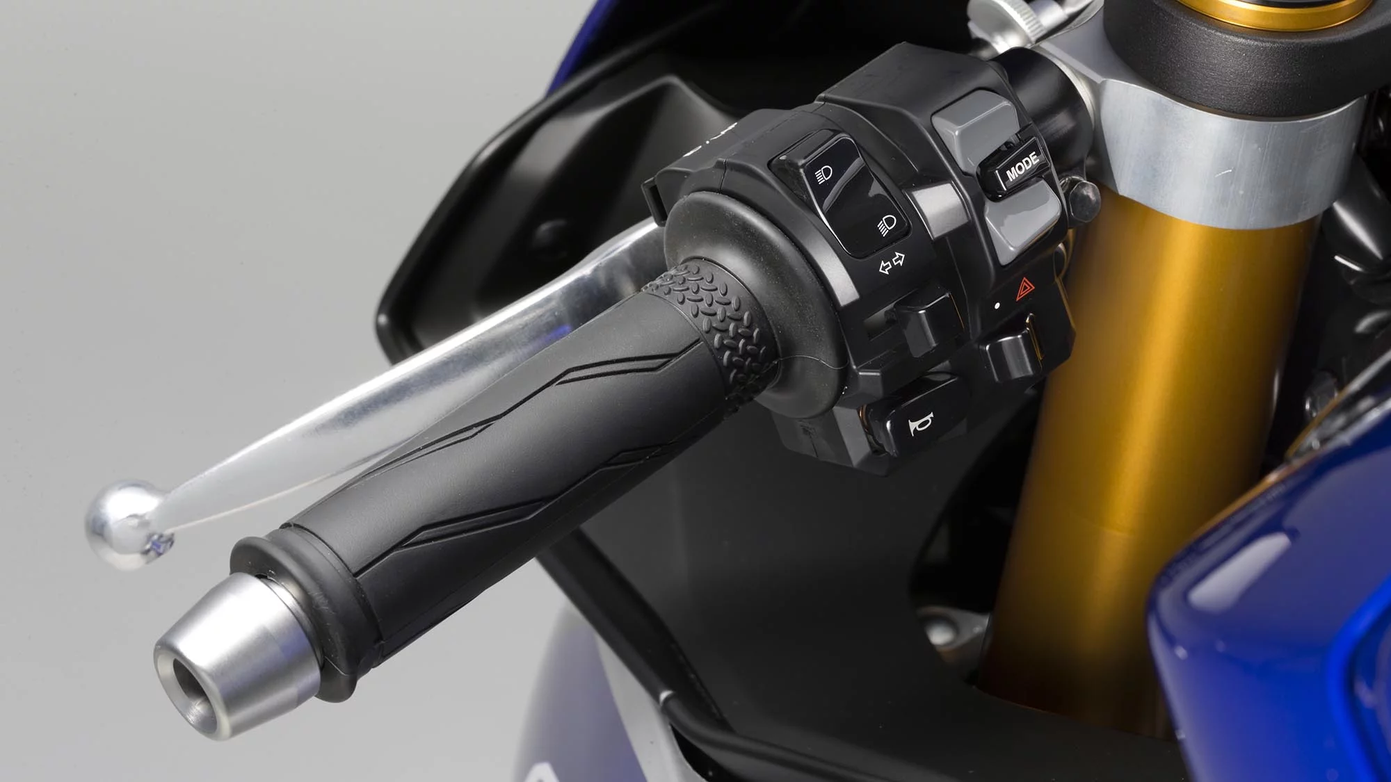 2015 Yamaha R1 - left grip detail with mode controls