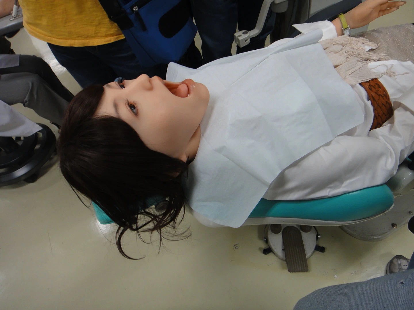 Showa University from Tokyo has presented a highly realistic robotic dental patient Showa Hanako 2 (Photo: DigInfo).