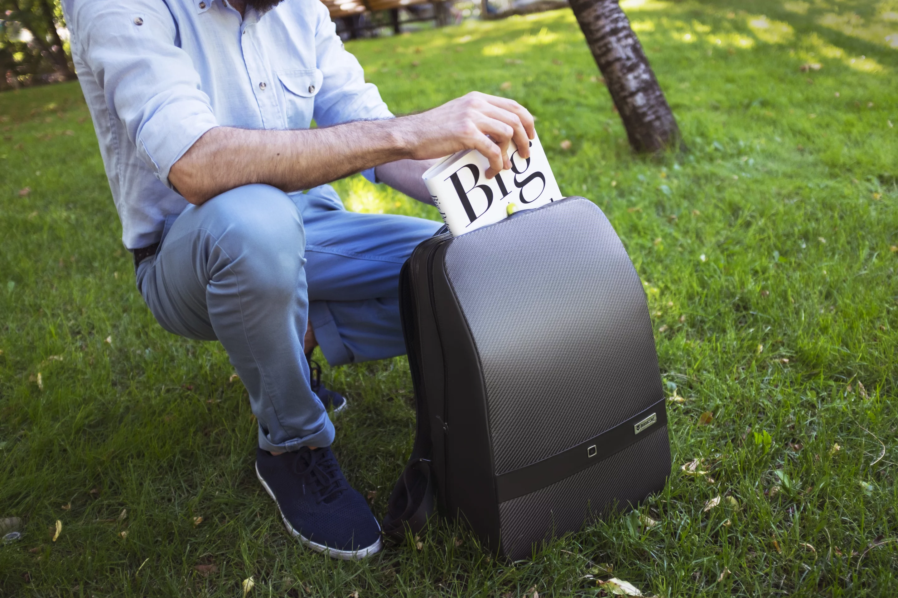 The Lumzag backpack is presently on Indiegogo