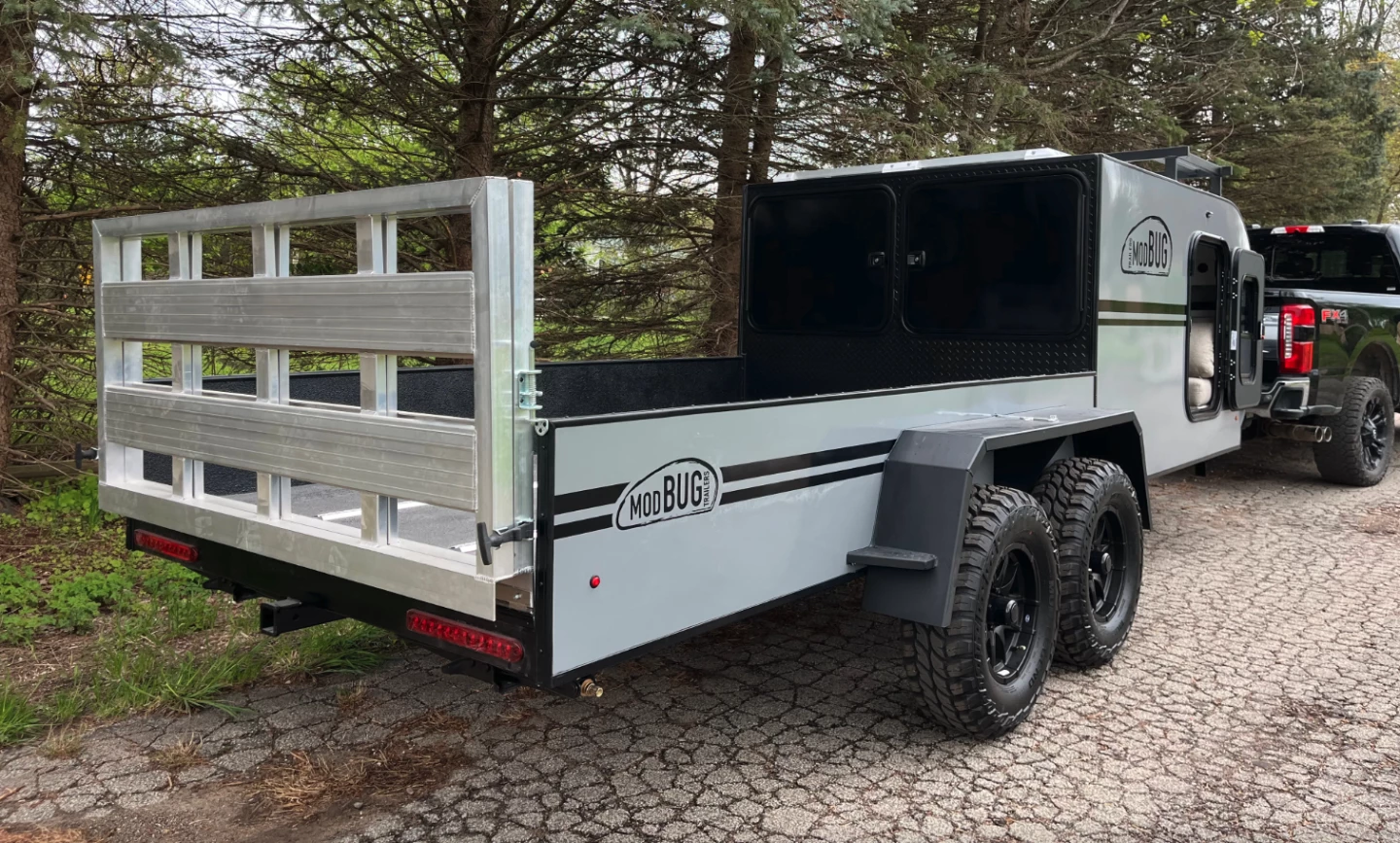 The UH18's large tailgate folds out into a ramp for rolling up vehicles