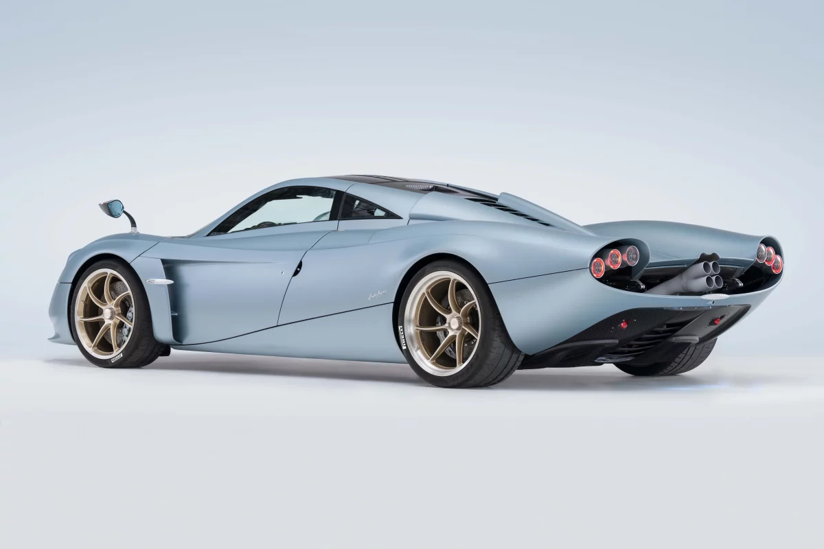 Gorgeous scrolling back end of the Huayra Codalunga is an absolute visual highlight