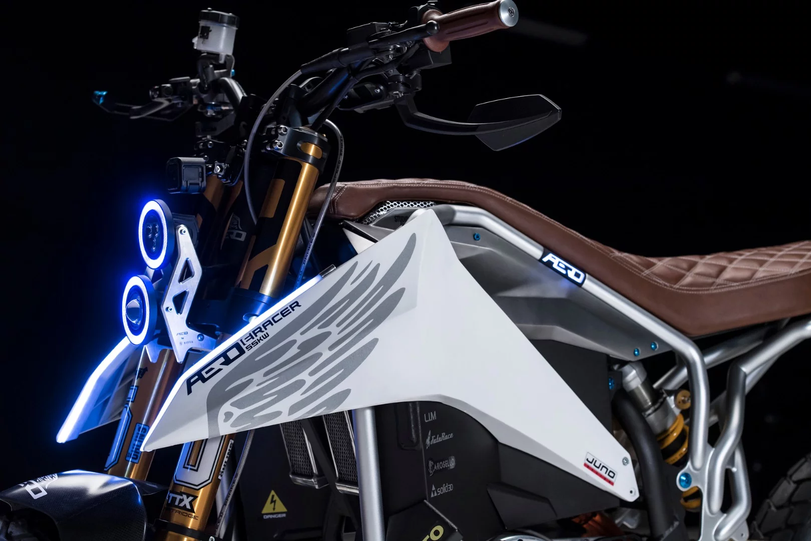 Aero E-Racer: side bodywork is aggressively styled