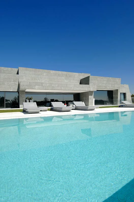 "1001 Nights" private dwelling by architects A-Cero - rear garden area