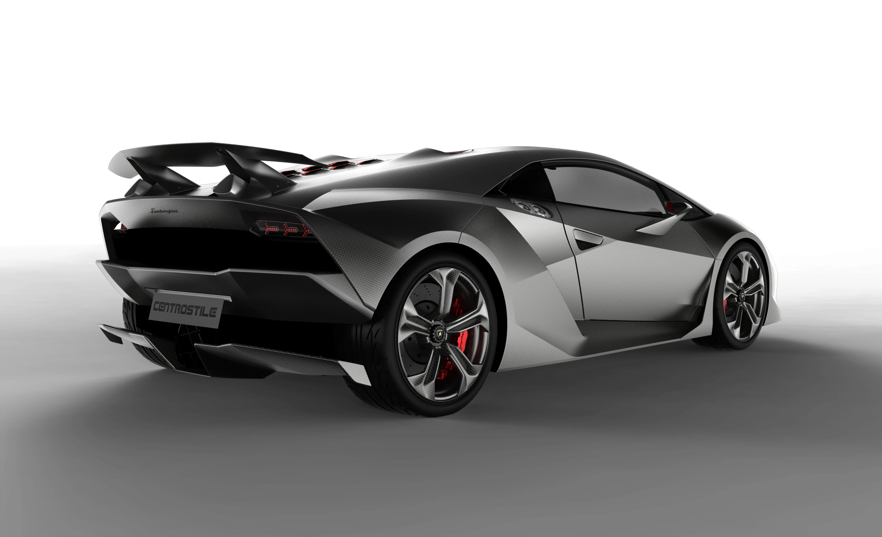Lightweight advanced carbon-fiber architecture gave the Sesto a curb weight of 999 kgs (2,202 lb) which translated into a 300 km/h (180 mph) top speed, lightweight handling and exceptional braking