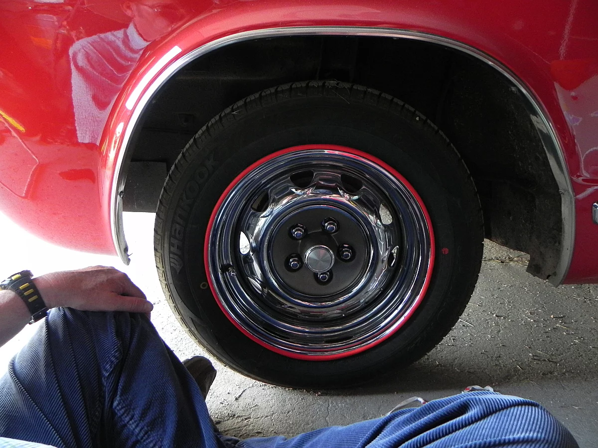 The finished installation looks good and requires only a once-over to be sure that the RimBlades have adhered