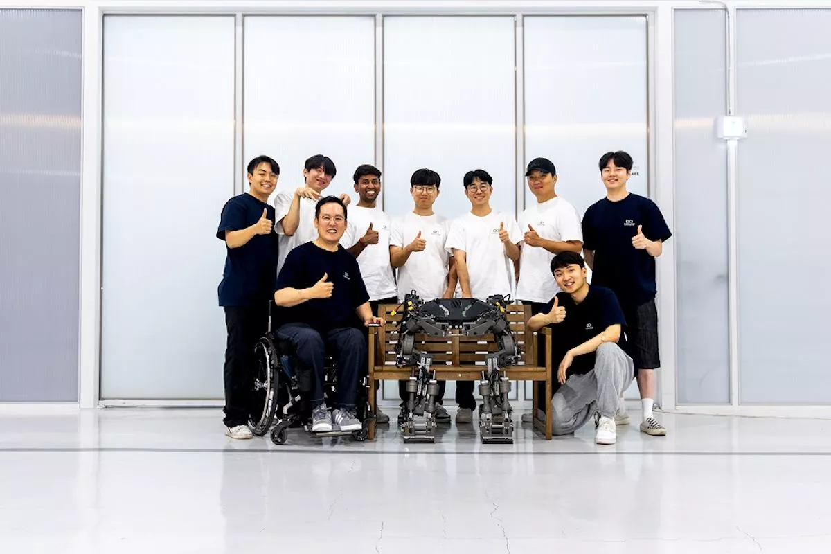 KAIST's WalkON Suit F1 exoskeleton team took gold for the Exoskeleton Race at the 2024 Cybathlon