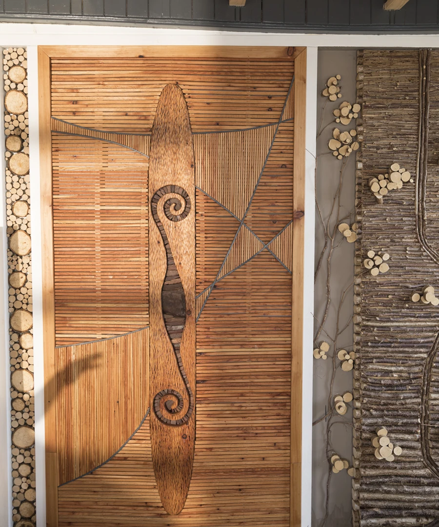 Each of Buenai Vista's panels represents the surrounding landscape - including a stream that runs adjacent to the shed, and a nearby iron age hillfort