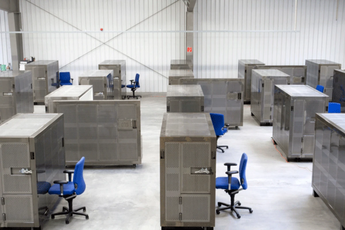 On trial in Amserdam, Beehive's new BEEBOXes are secure, mobile self-contained one or two-person offices