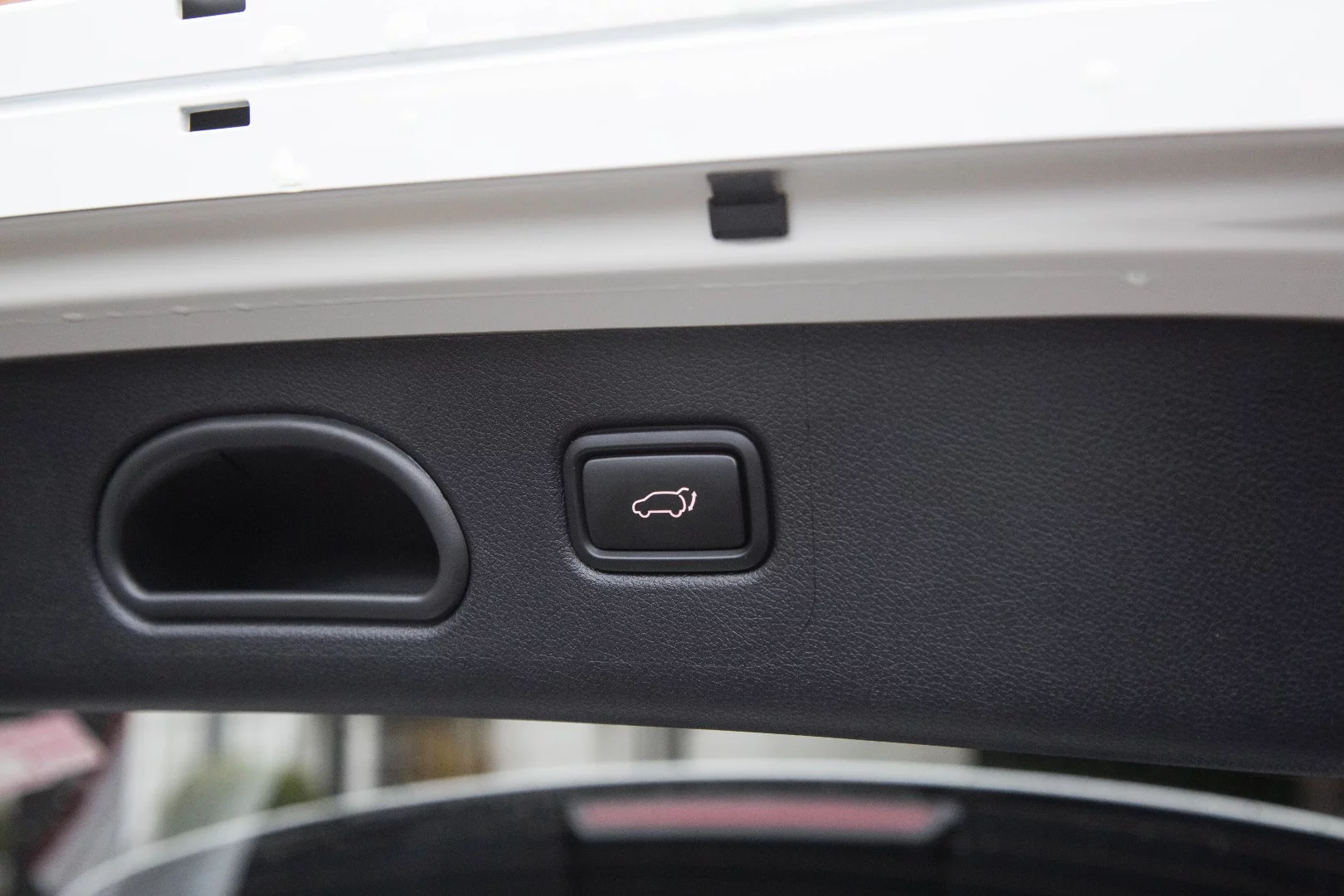 The auto tailgate on the Sportage works quickly and easily