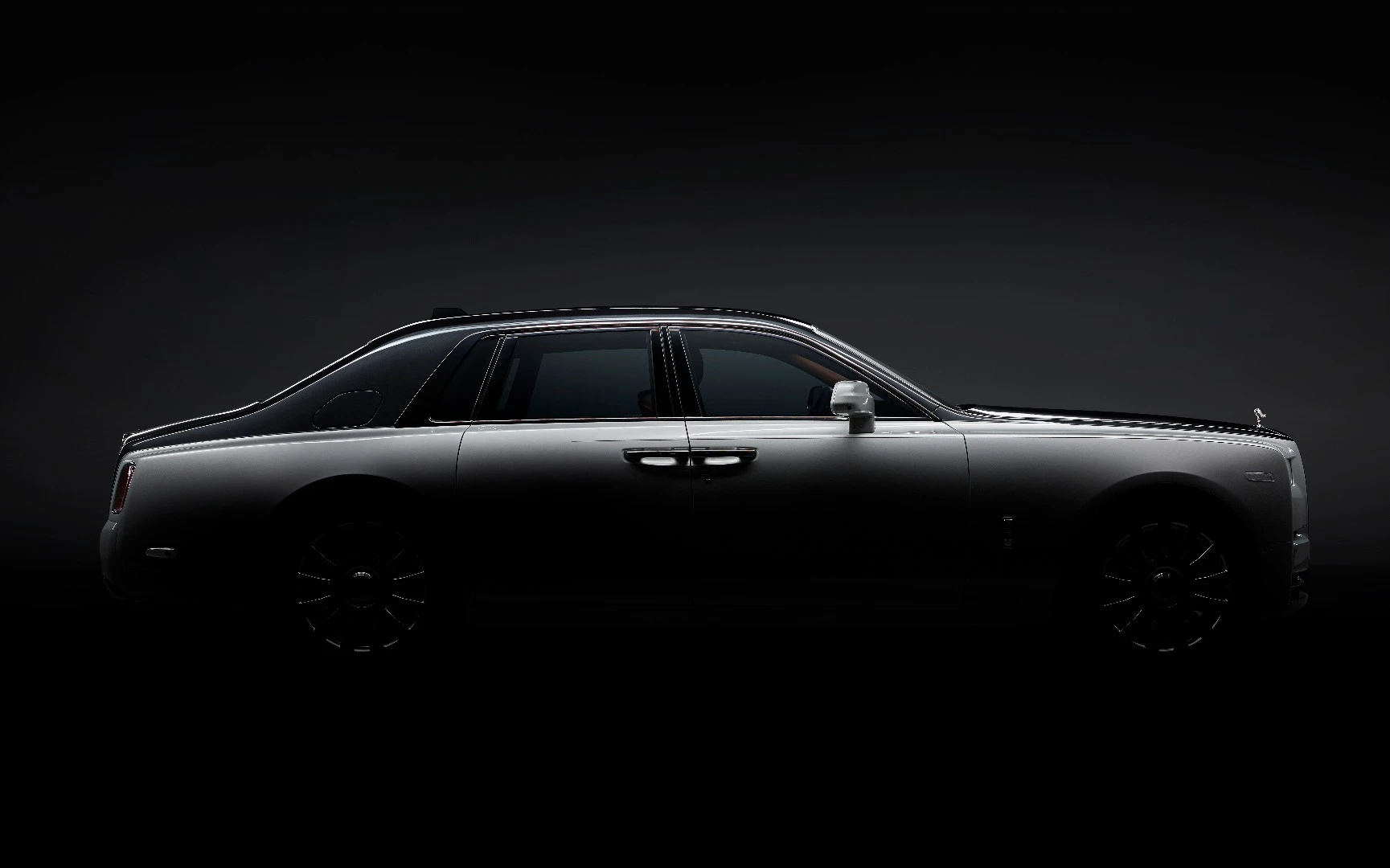 The bluff profile of the new Rolls-Royce Phantom