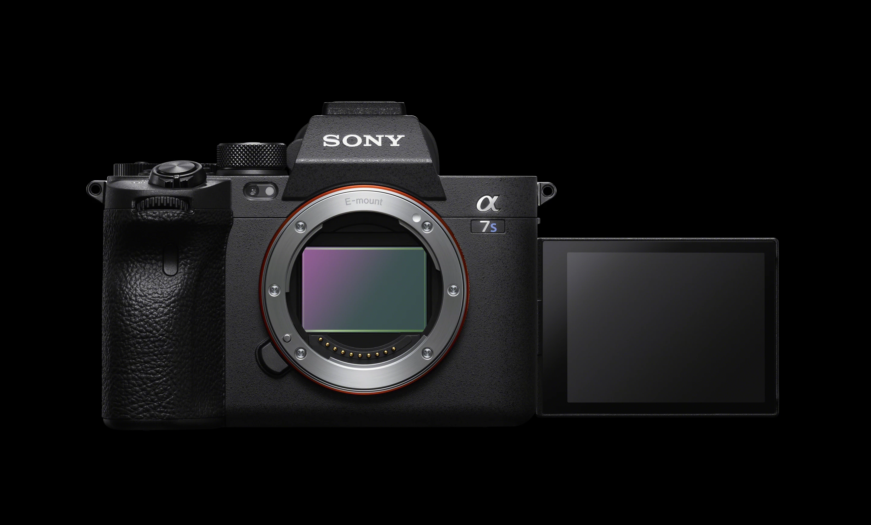 The Alpha 7S III features a brand new 12.1-megapixel full-frame CMOS sensor and Bionz XR image processing engine