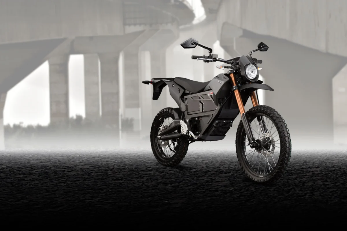 The 2013 Zero FX "Stealth Fighter" replaces the Zero X in Zero Motorcycles' 2013 lineup