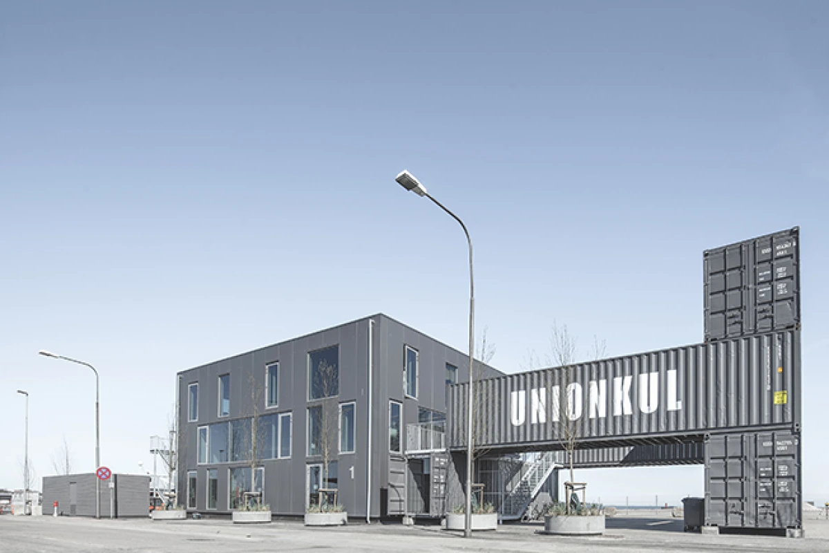 Copenhagen's Arcgency gets shipping container-based architecture right