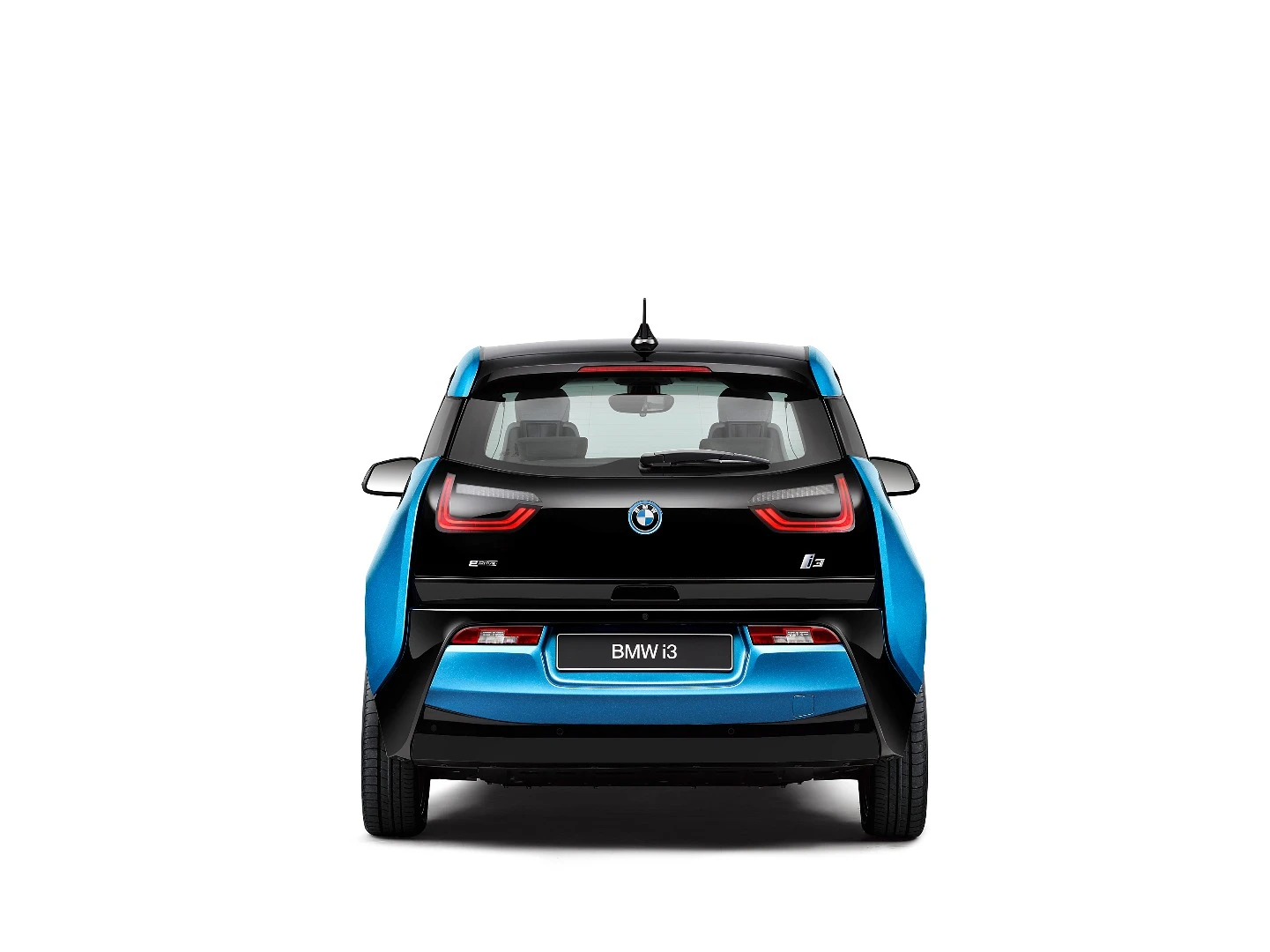 The new i3 will sit alongside the 22 kWh model in the range
