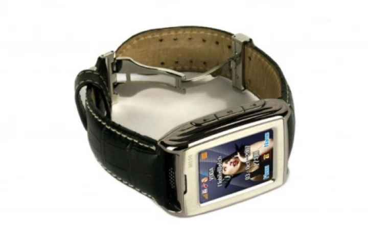 Cellwatch M500 wrist-watch phone