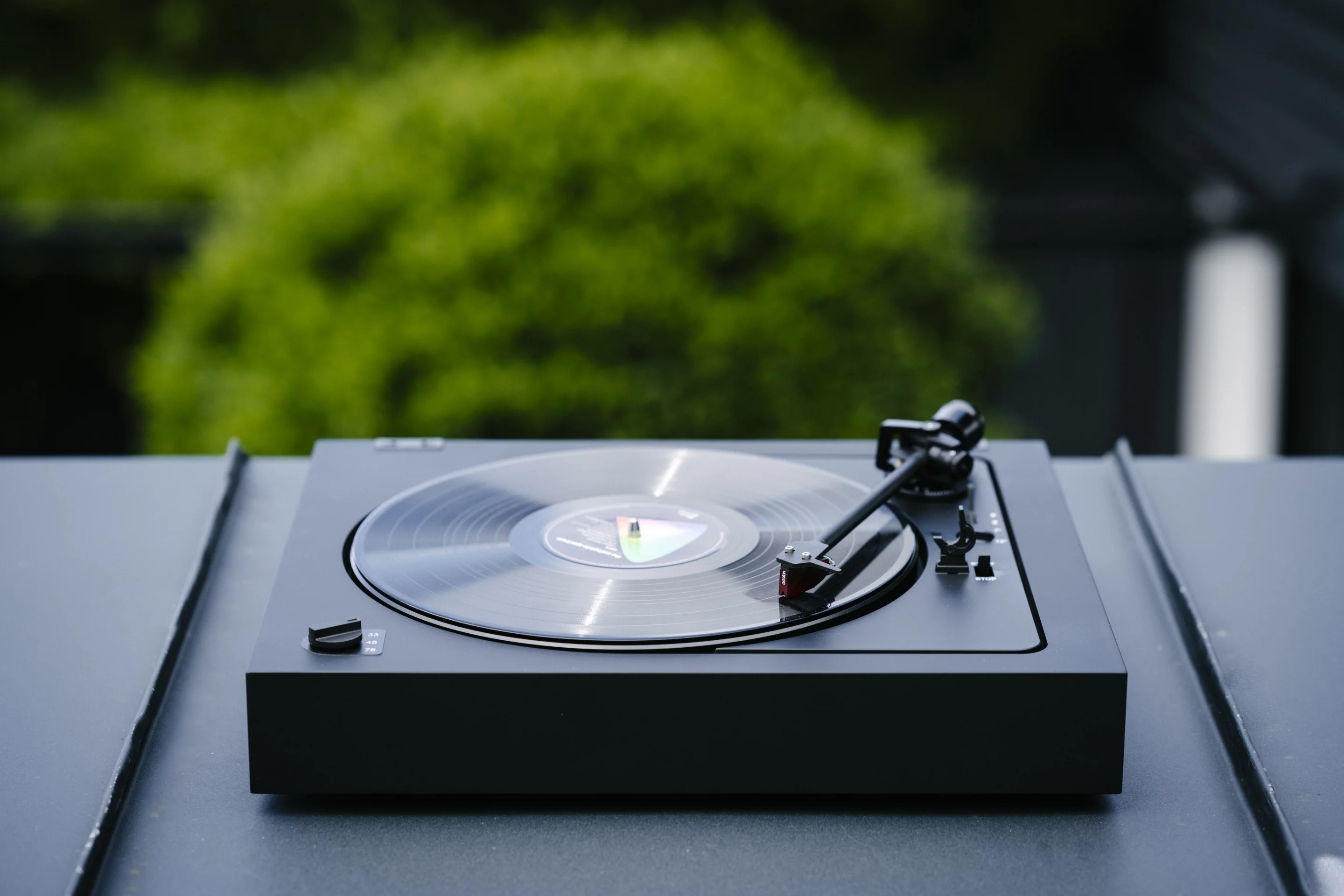 The Automat A2 turntable gains a thicker, heavier plinth hosting a floating sub-chassis, an ultra-light-mass tone-arm with a carbon-fiber headshell and moving-magnet cartridge, a resonance-hating damped counterweight, and silicone-damped feet