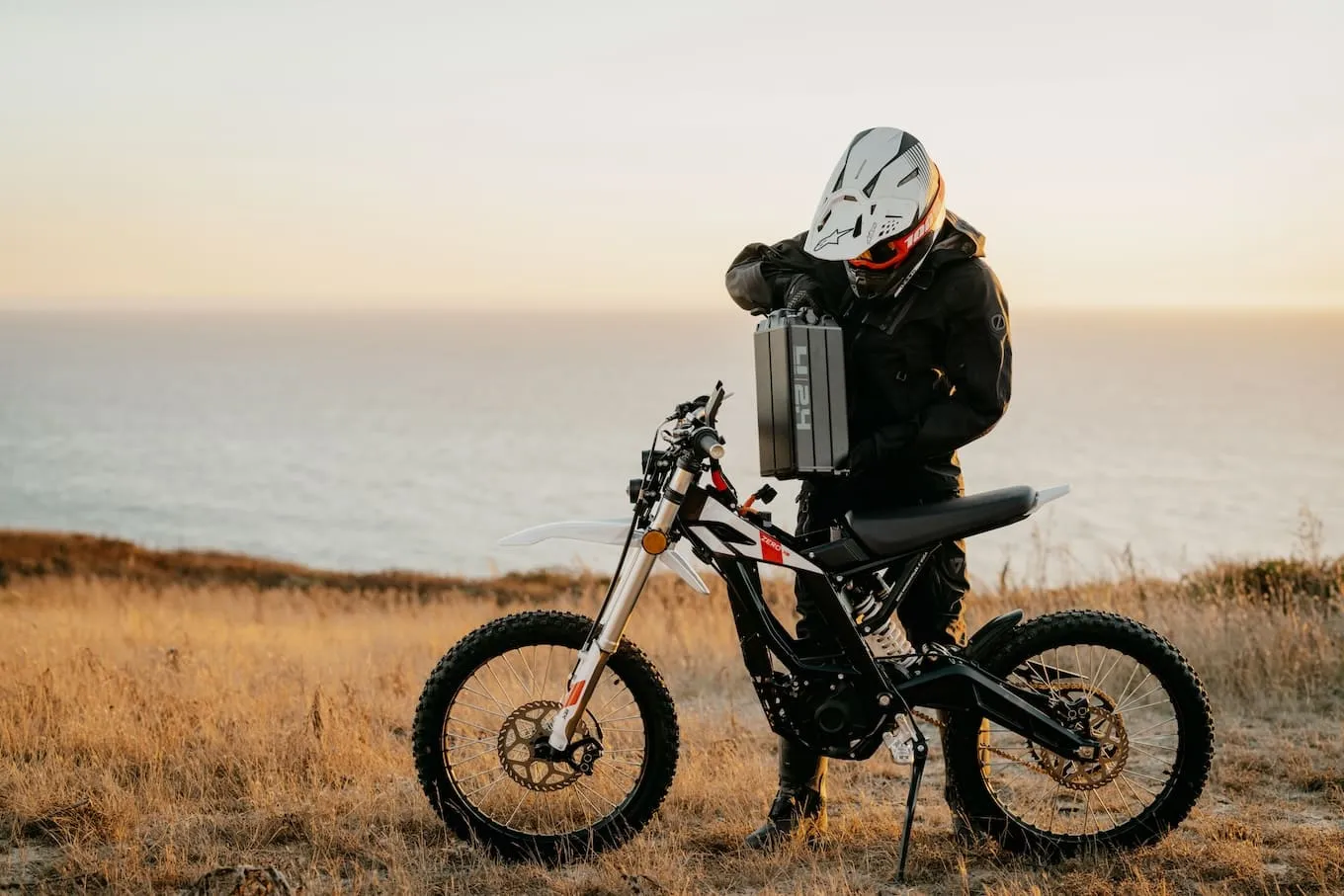 The XB packs a 2.4 kWh battery, which is easily removable for charging