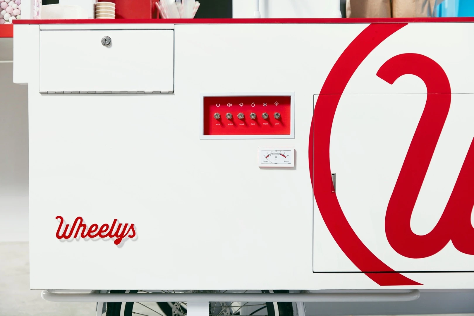The Wheelys 5 has an electrical panel for controlling different parts of the bike