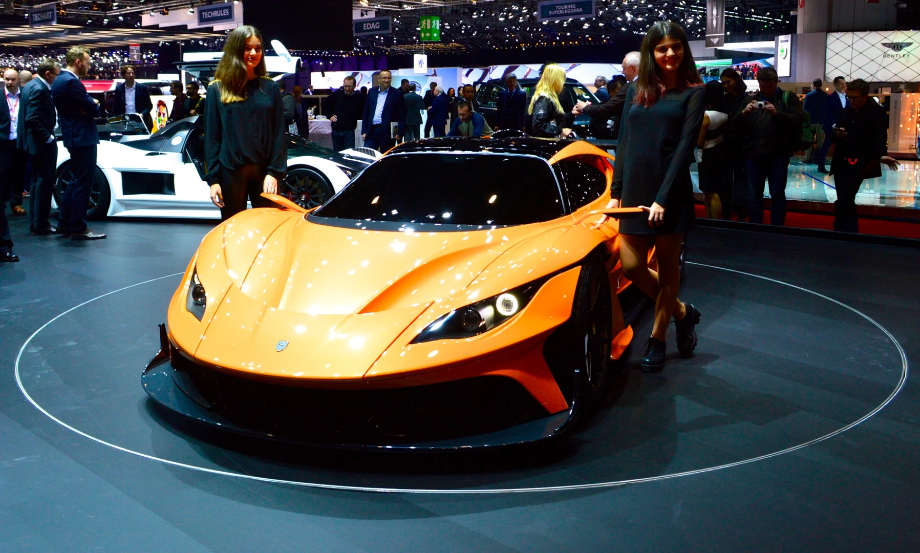 A very different look from the old Gumpert