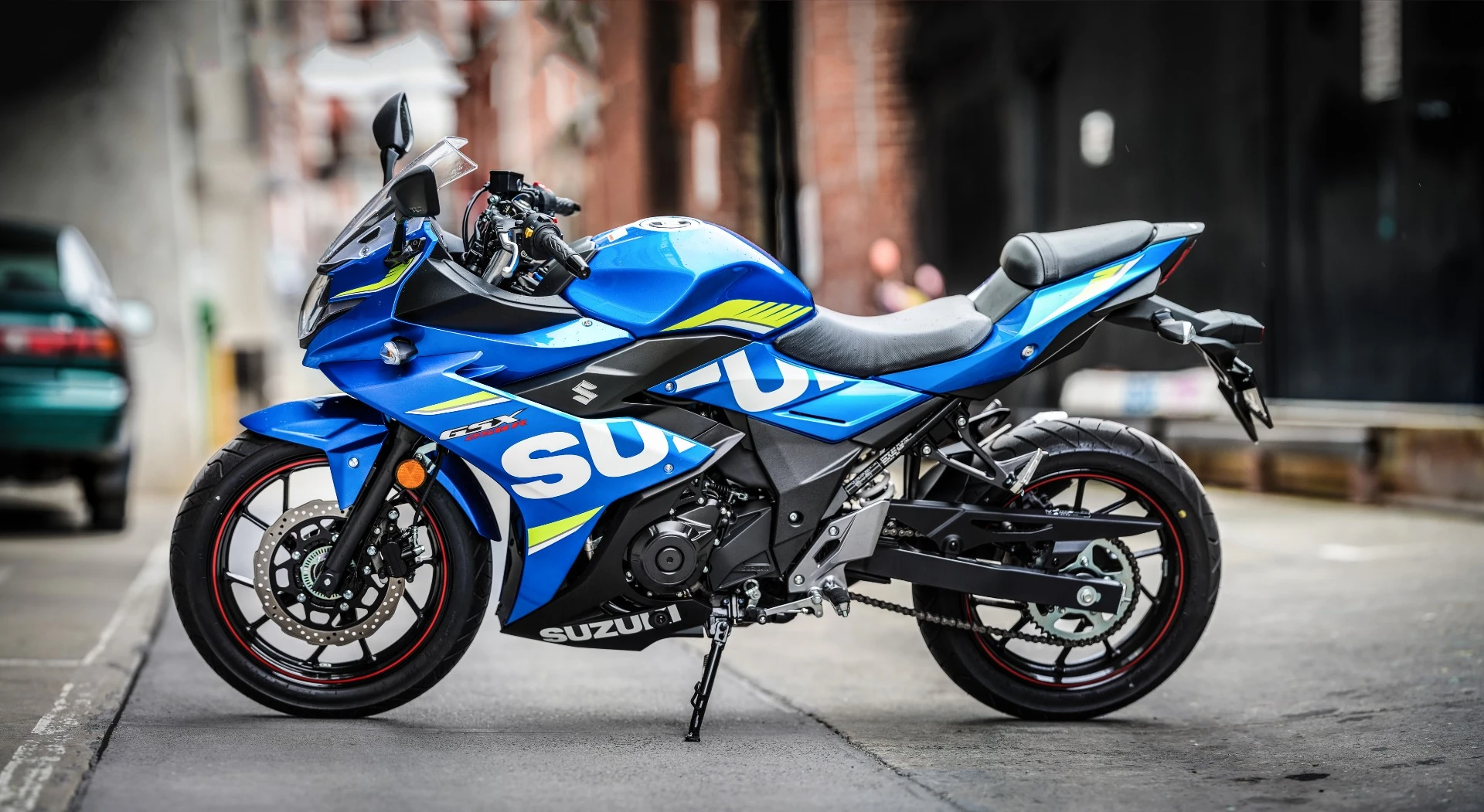 Suzuki GSX250R: parallel twin looks like a race bike, but rides more like a commuter