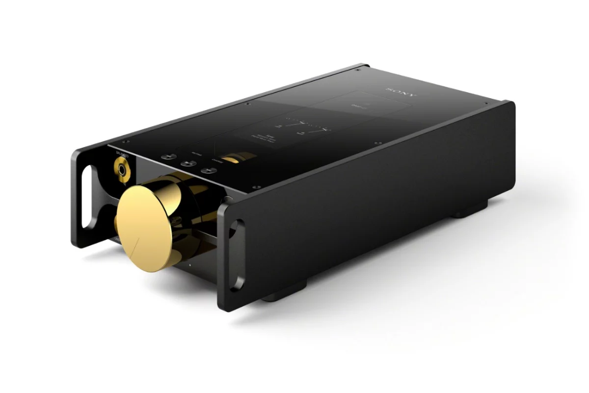 Sony's DMP-Z1 digital music player has an impressive specs list, including the ability to handle native 32-bit/384 kHz PCM and DSD formats up to 11.2 MHz, both balanced and unbalanced headphone outputs and is capable of adding some vinyl playback warmth to digital audio