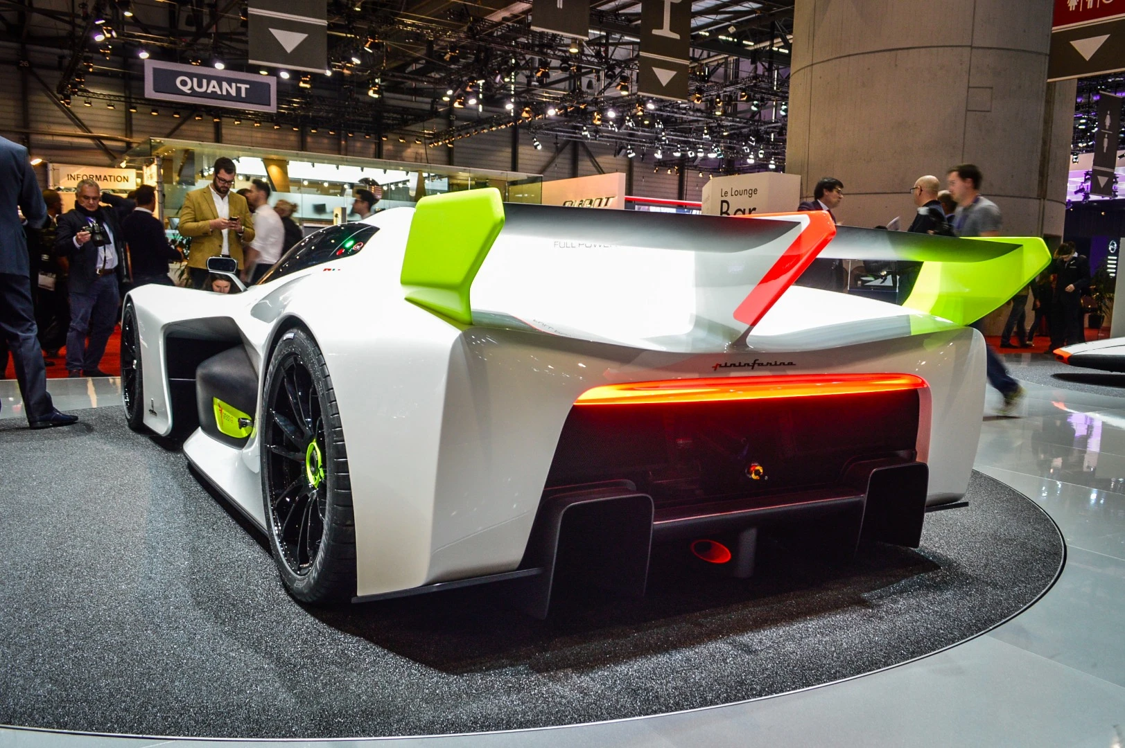 Pininfarina H2 Speed: Capable of sprinting to 100 km/h (62 mph) in around 3.4 seconds, and completing a 400 m (1/4 mile) standing start in 11 seconds,