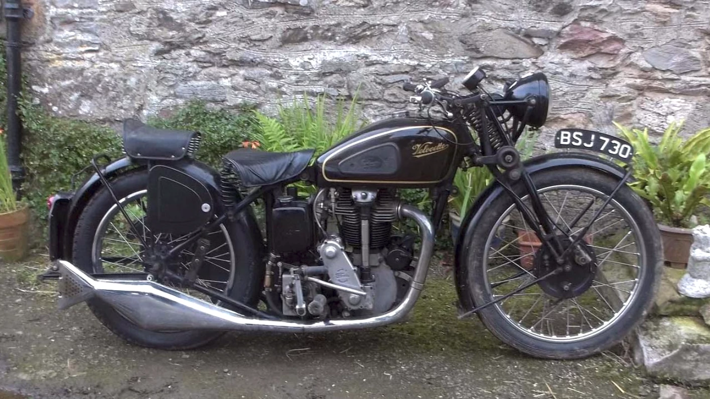 1947 Velocette 349cc KSS Price: £8,625 ($11,459)Auction Description