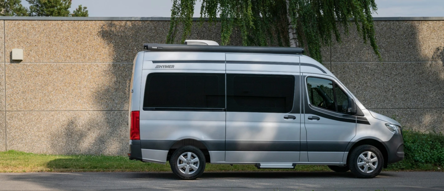 The Hymer DuoCar S is based on the 593-cm Sprinter, making for a fairly compact, nimble camper van