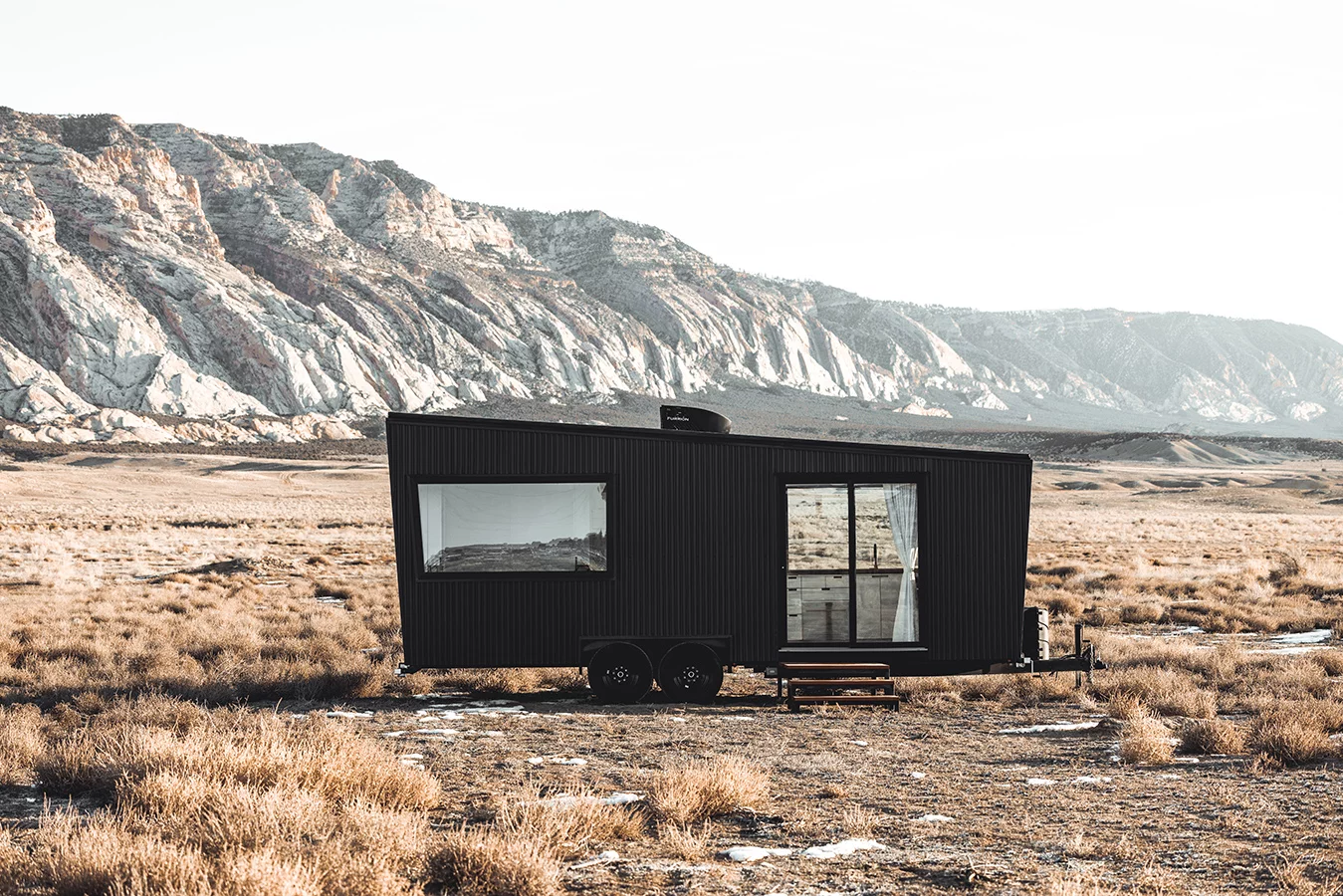 The Quatro is based on a double axle trailer and measures just 24 ft (7.3 m) in length