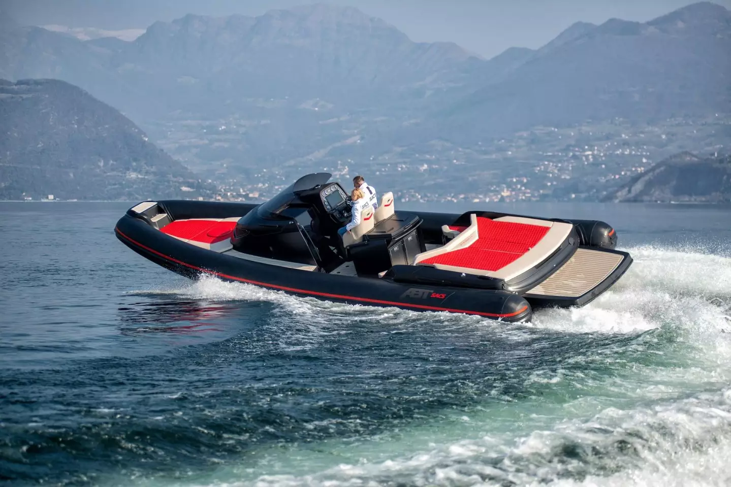 The STRIDER 11 ABT SPORT MASTER LIMITED EDITION is a luxury sports speedboat developed with Italian boat builder SACS.
