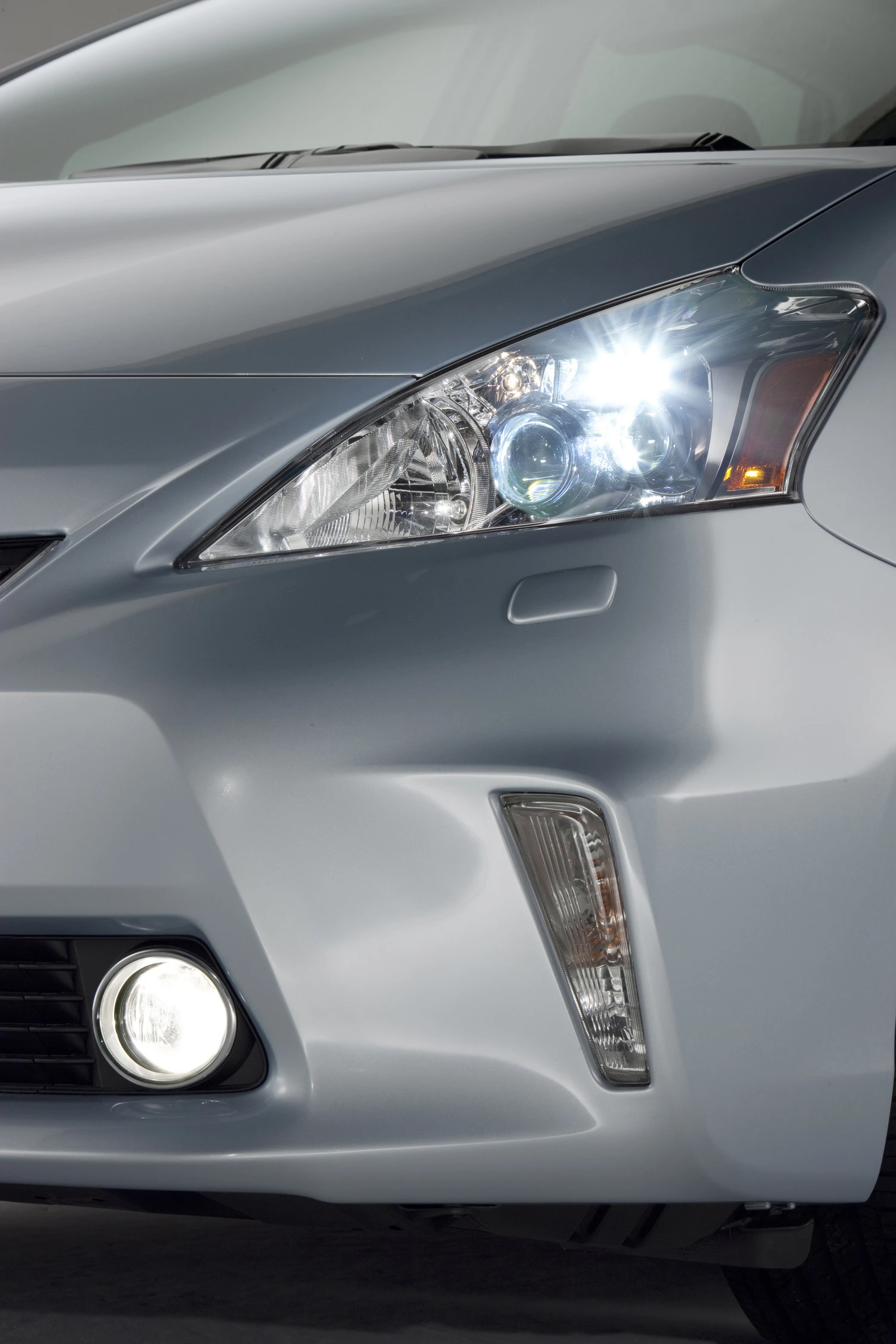 Prius v
