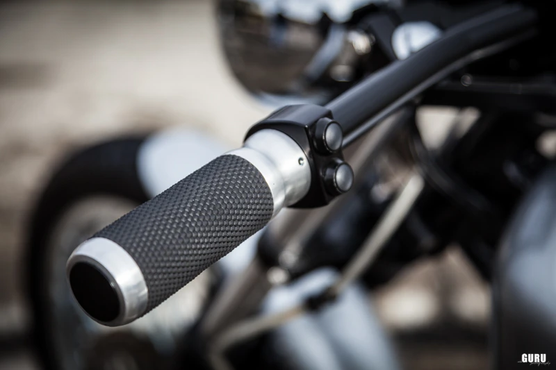 Louis grips and Motogadget switches on the Sine Cycles electric chopper