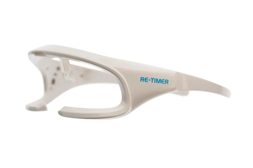 The Re-Timer resets the body's internal clock using green light
