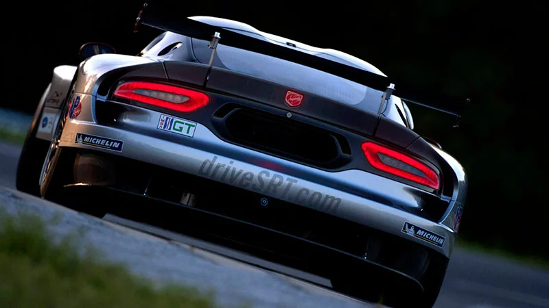 The 2013 SRT Viper GTS in race trim