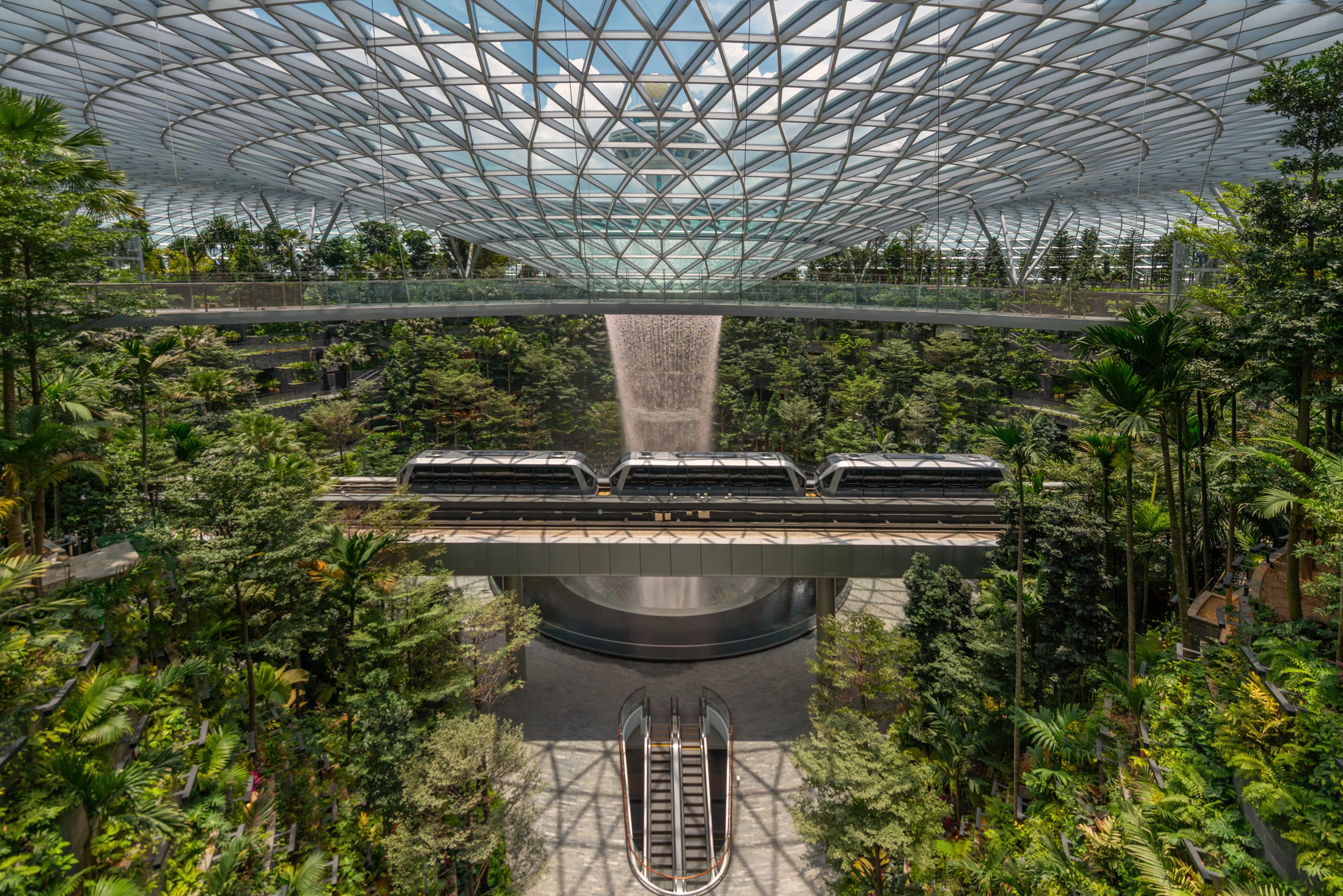 Jewel Changi Airport is slated to receive Green Mark Platinum, due to its energy-efficiency, use of rainwater, shading and natural ventilation systems