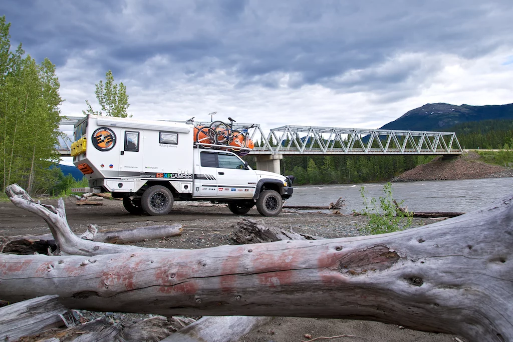 On the road in the EEXP (Photo: Exploring Elements)