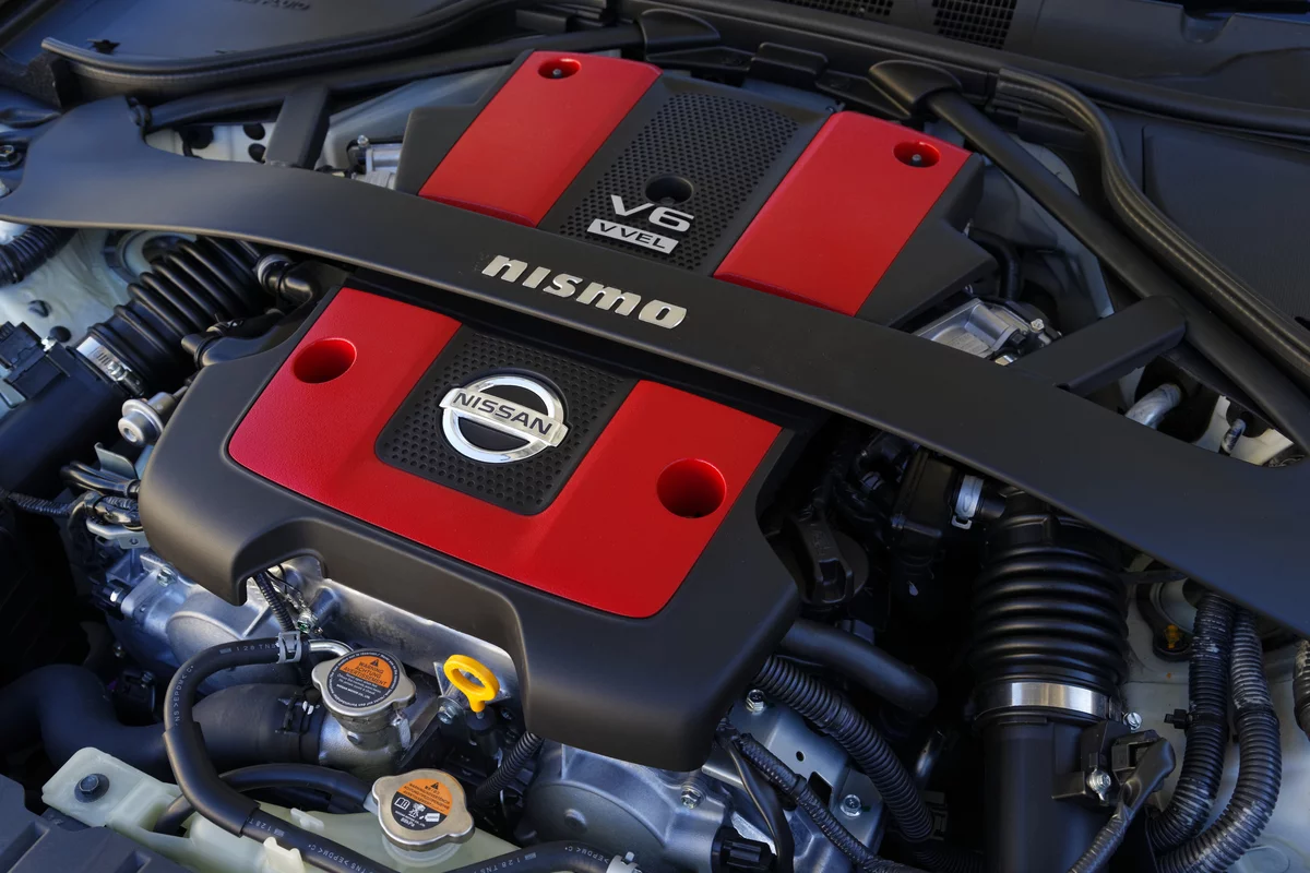 The 2014 370Z NISMO engine