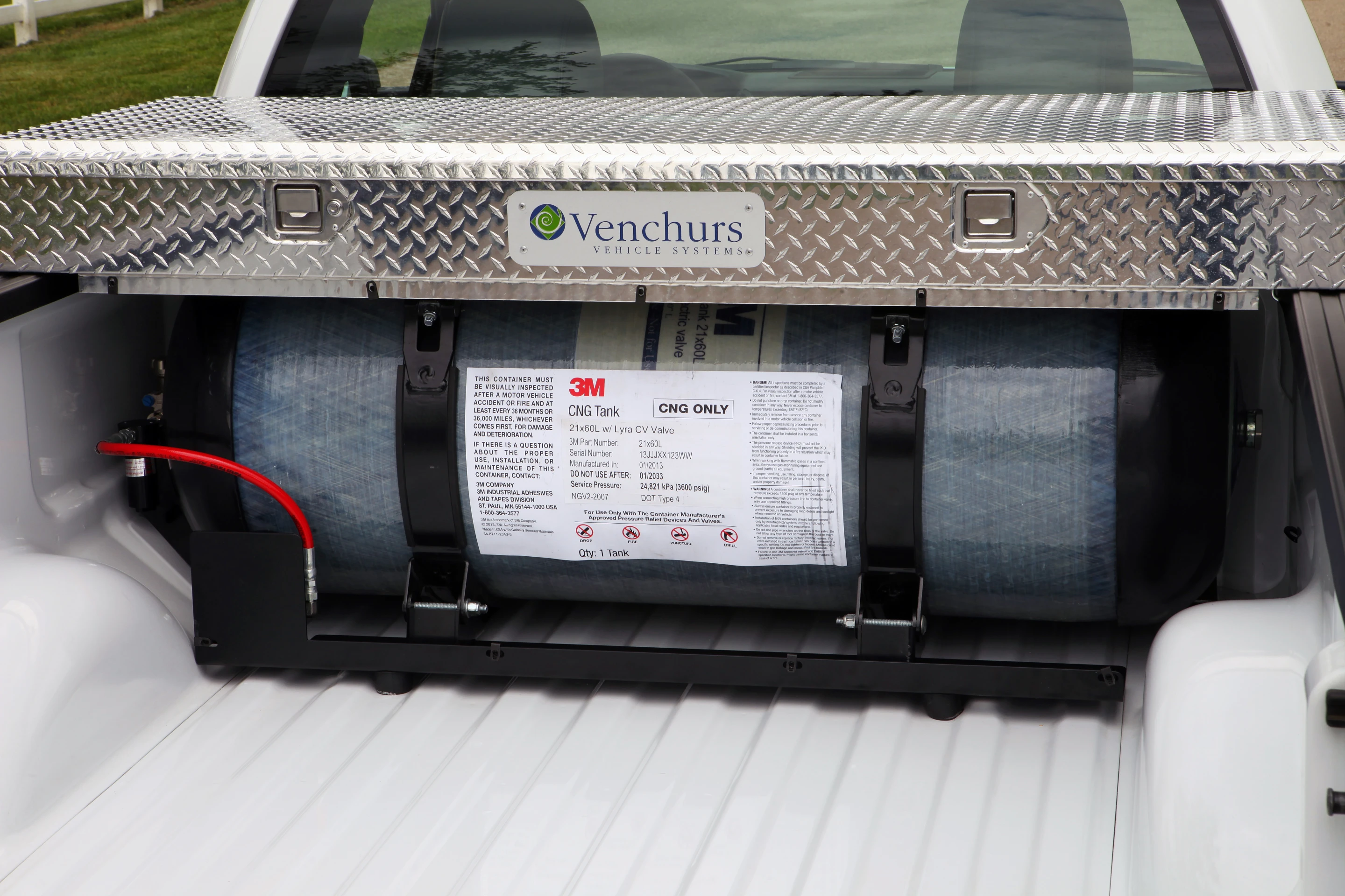 Those that wish to have CNG capabilities need to have a separate fuel system installed