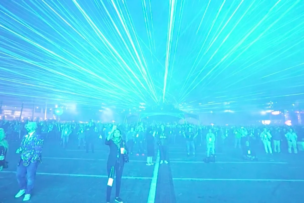 The closing sequence of the show incorporated 314 lasers