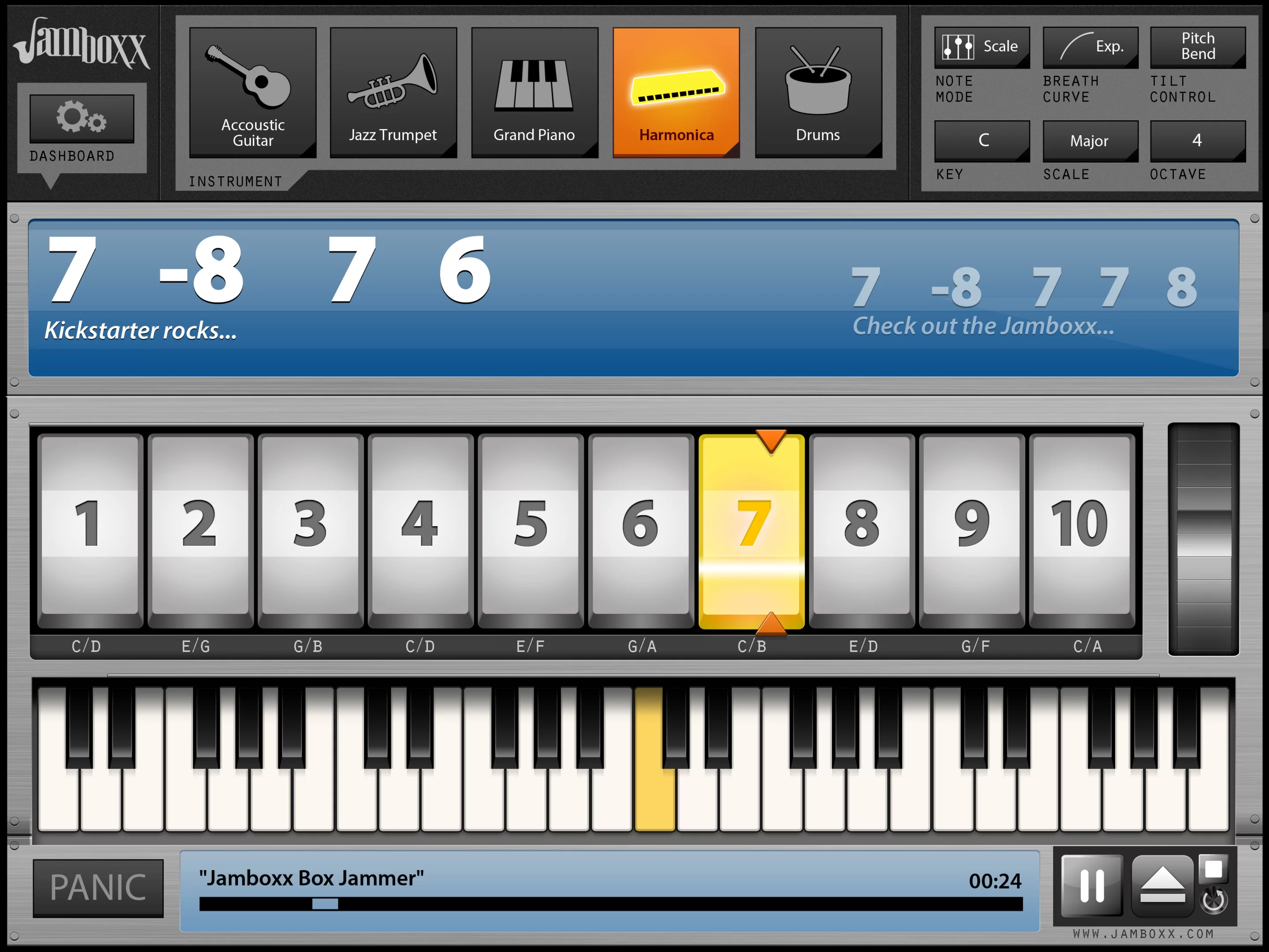 The current version of Jamboxx comes with a proprietary software suite for playing digital music