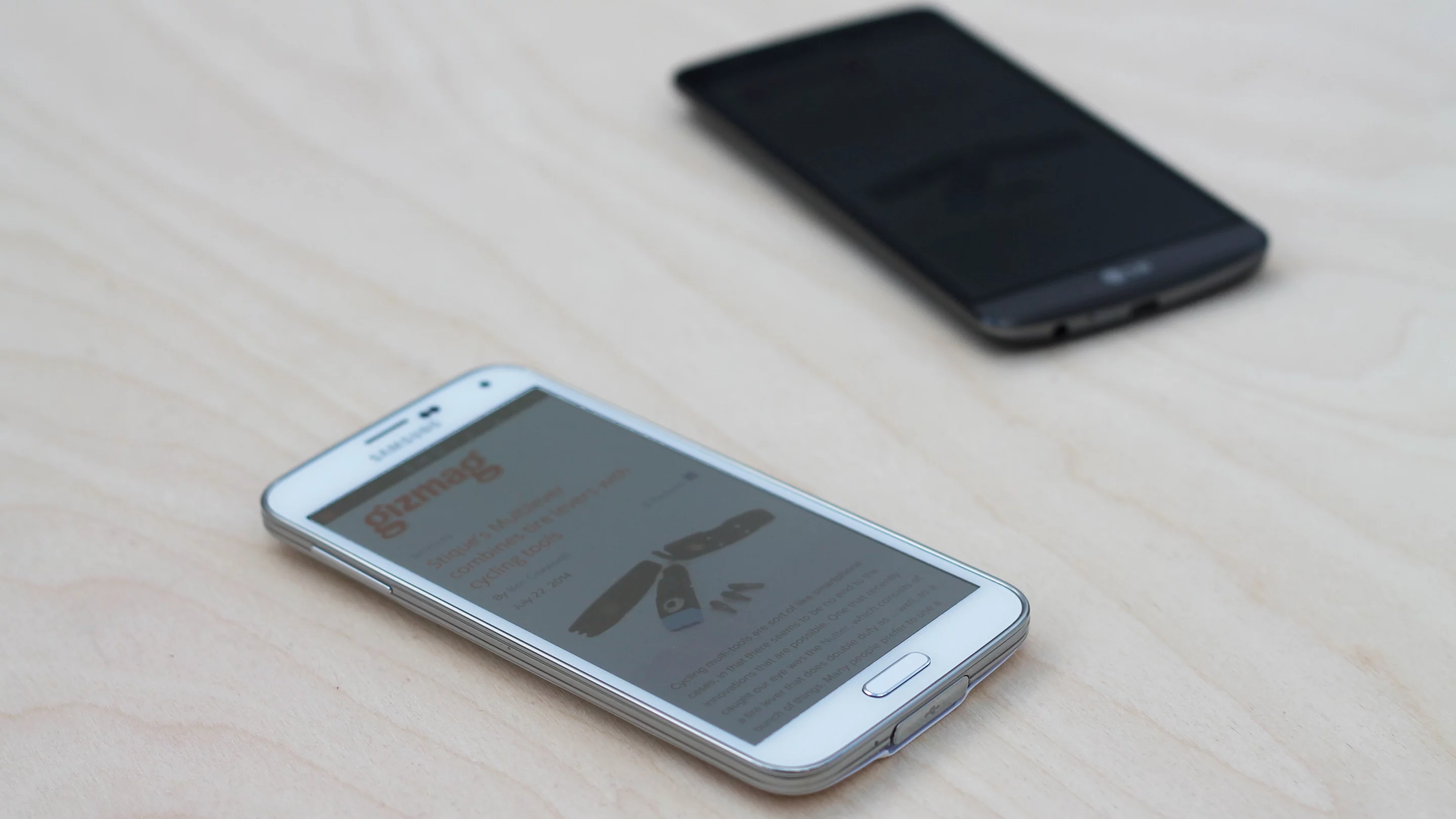 GS5, foreground, next to the G3