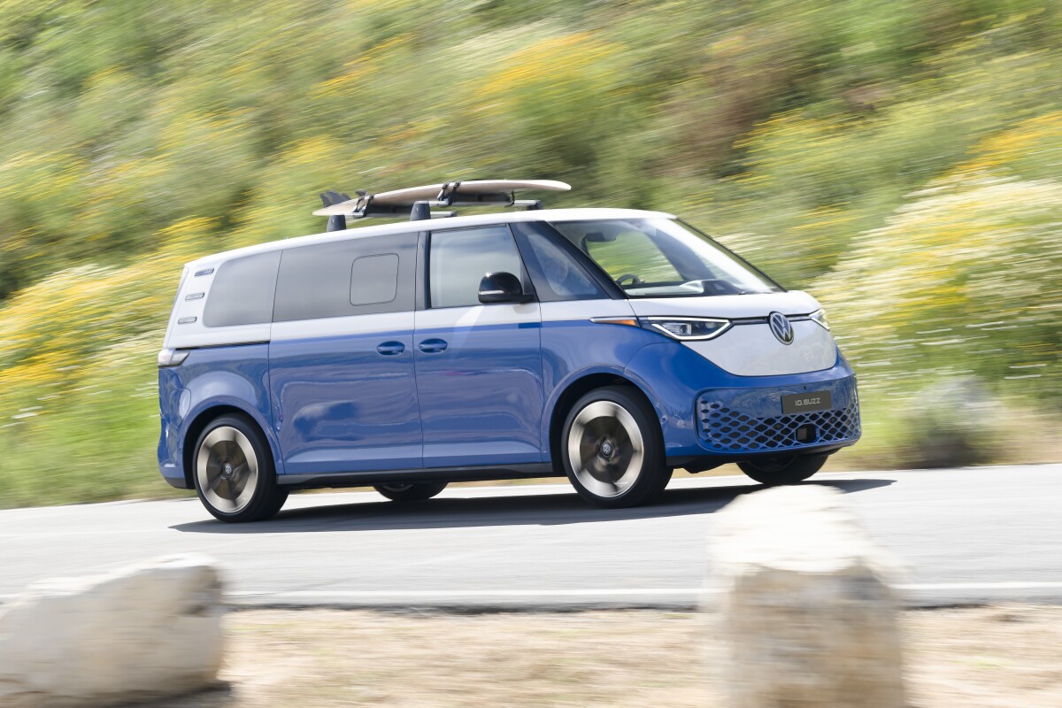 The camper bus is back – VW ID. Buzz stretches to American proportions
