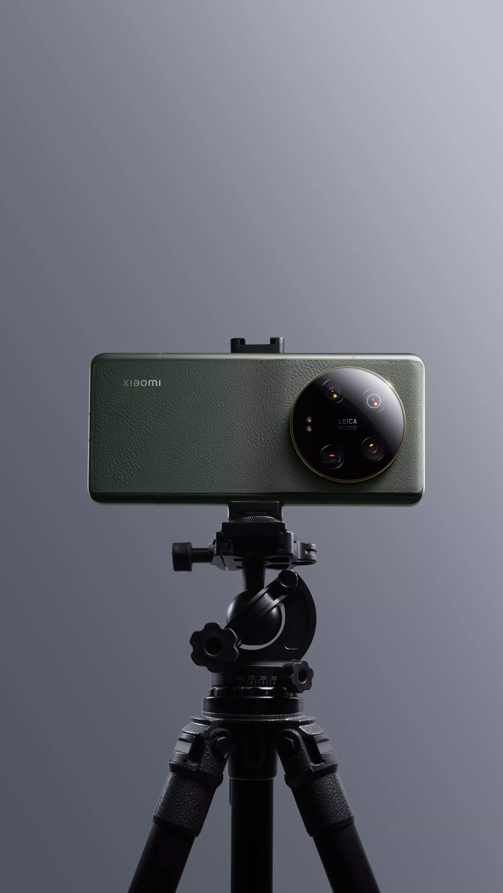 The focus is very much on the Leica camera array here, which features a 50-MP wide main with variable aperture, a 50-MP telephoto, a 50-MP super-telephoto and a 50-MP ultra-wide