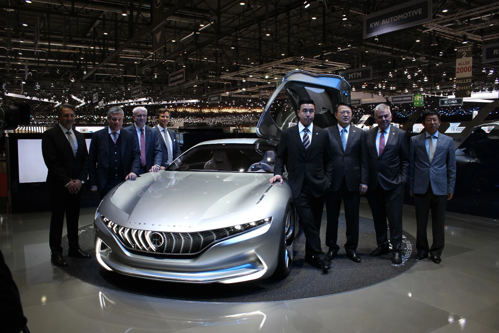 Pininfarina HK GT: doors so big you can shelter from the rain under them