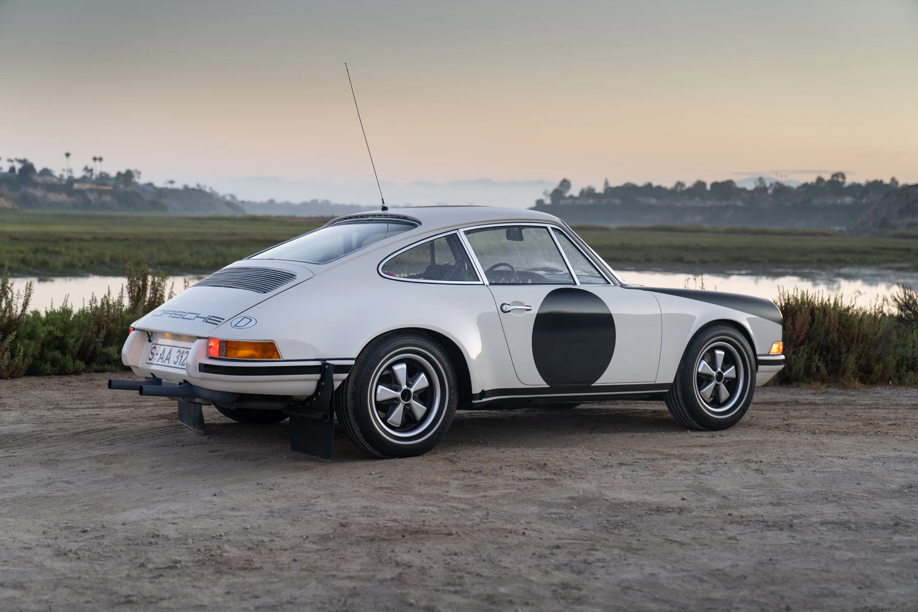 1971 Porsche 911 ST Rally | Gooding & Company | Geared Online | 7 August 2020 | Lot 61 | Estimate: $950,000 to $1,250,000 | Official Gooding & Co Auction Page