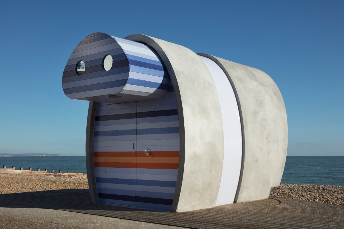 beach spy Spy Glass beach hut rotates to take in the sights