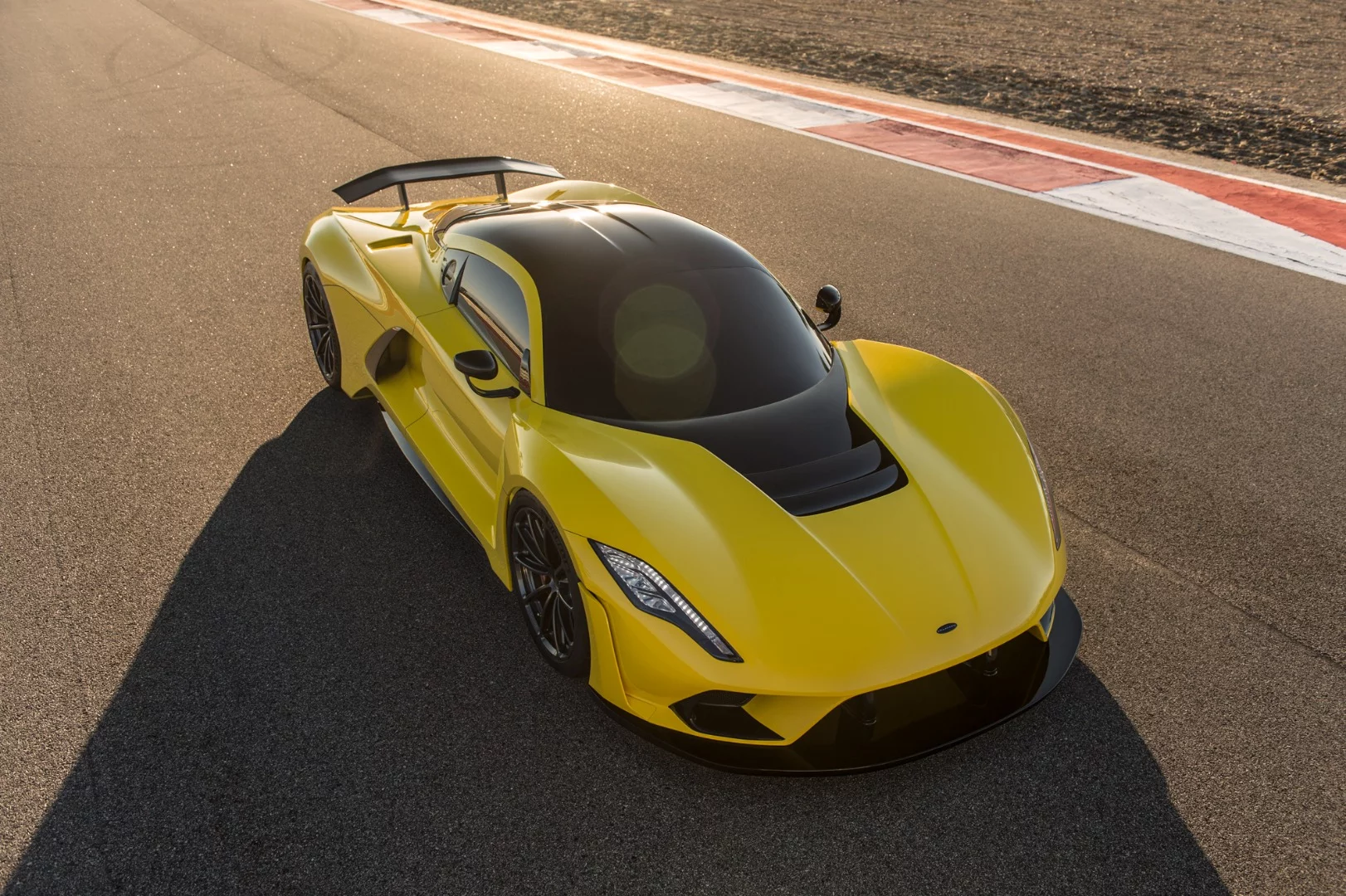 Hennessey says the Venom F5 will go from 0 to 300 km/h (186 mph) in less than 10 seconds