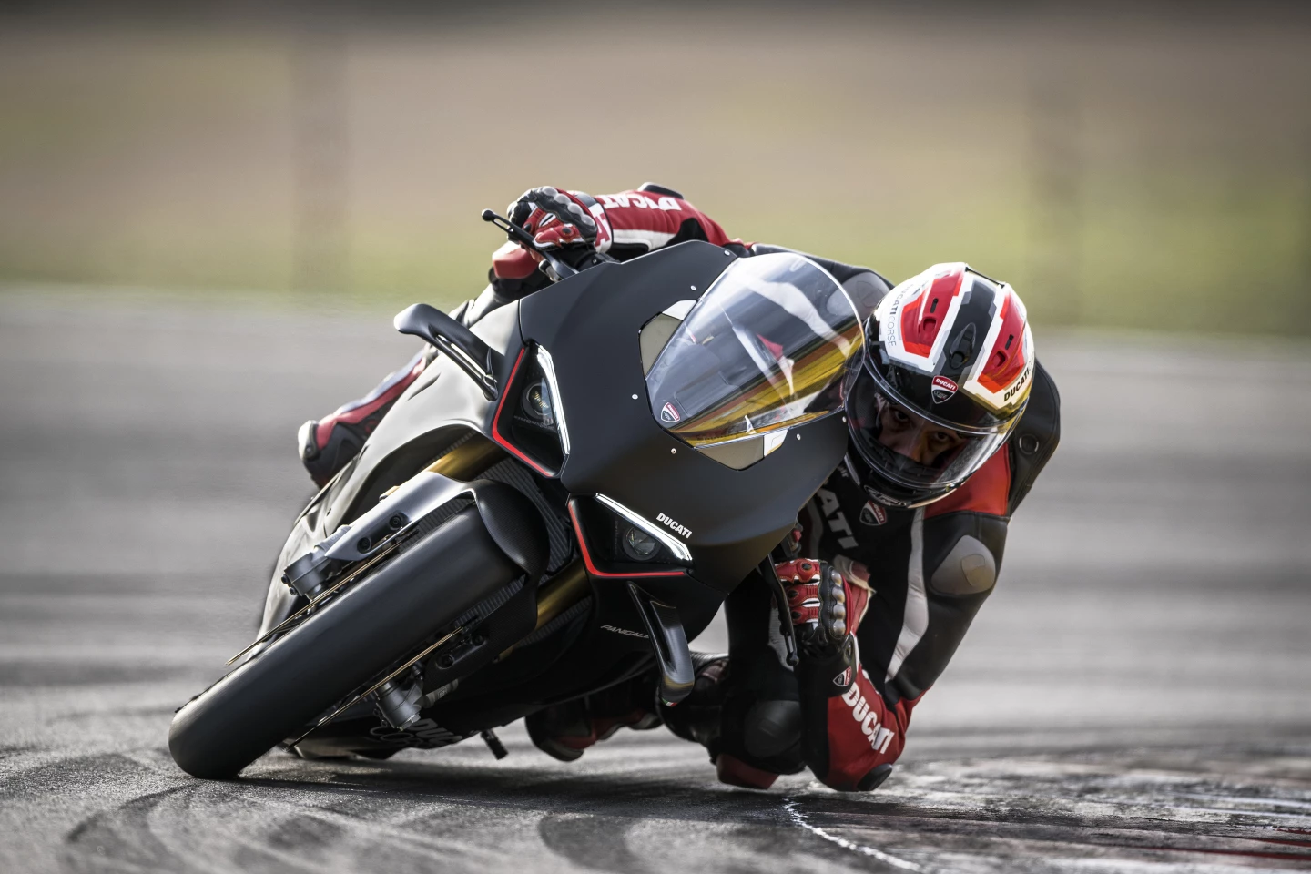 This gentleman can get around corners a bit